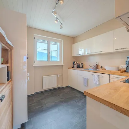 Viktoria B33 By Vacations, Exklusive App Mit Bergblick Im Zentrum Apartamento Arosa